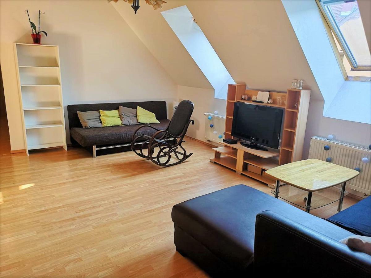 Centrum - A. Apartman بيتْش المظهر الخارجي الصورة
